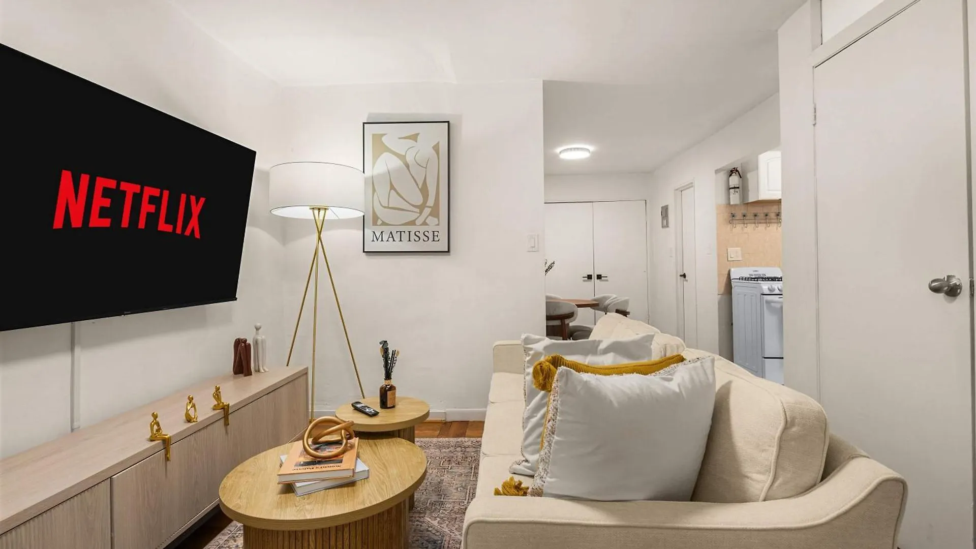 City Living 3Br Apt In East Village Manhattan New York USA