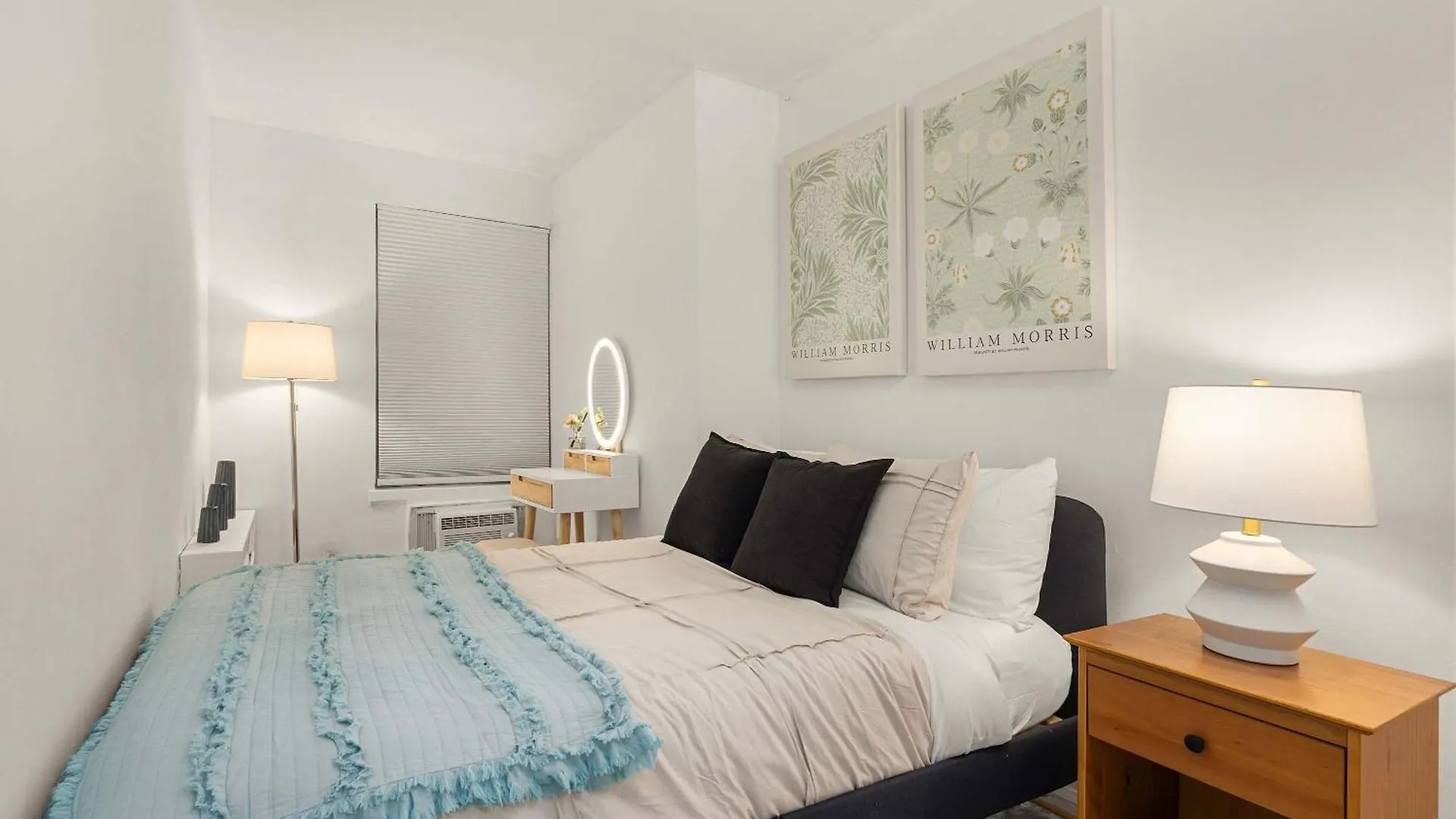 City Living 3Br Apt In East Village Manhattan New York USA